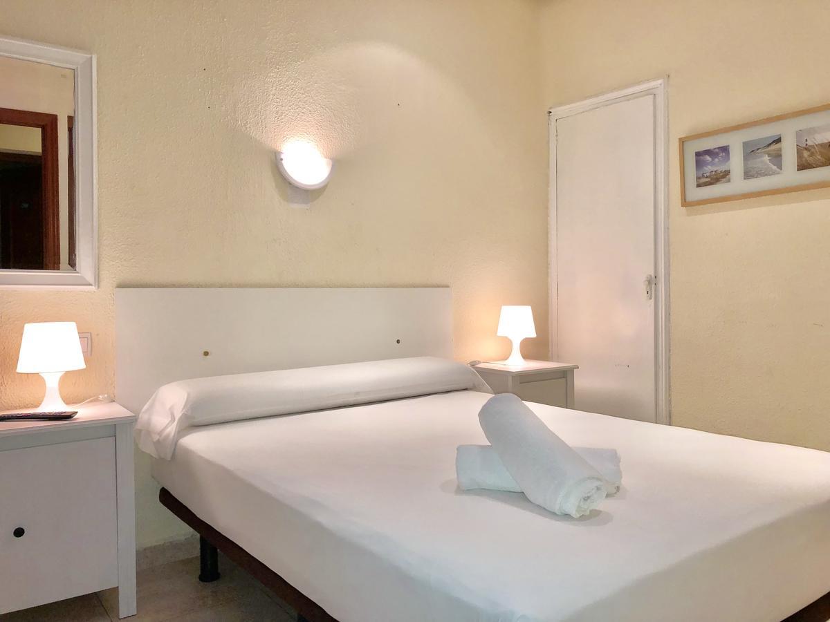 Hostal Arriaza Madrid Luaran gambar