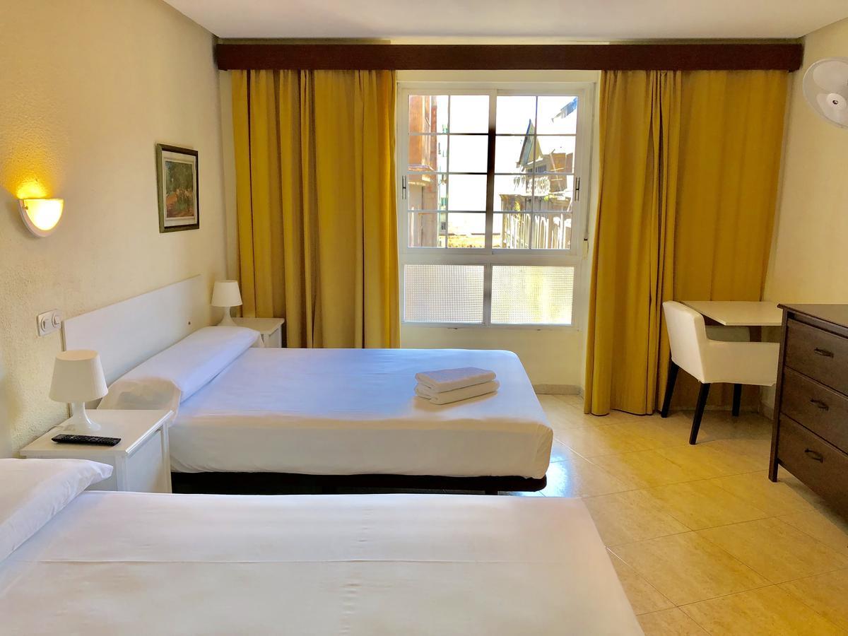 Hostal Arriaza Madrid Luaran gambar