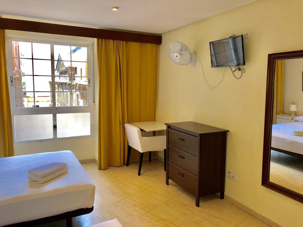 Hostal Arriaza Madrid Luaran gambar